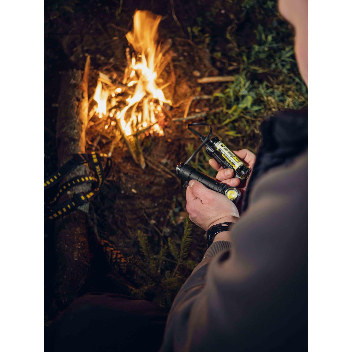 Мултиункционален челник-фенер Armytek Wizard C2 Pro Max студен ARMYTEK - изглед 10 - Extreme-bg.com Мултиункционален челник-фенер Armytek Wizard C2 Pro Max студен ARMYTEK - изглед 10