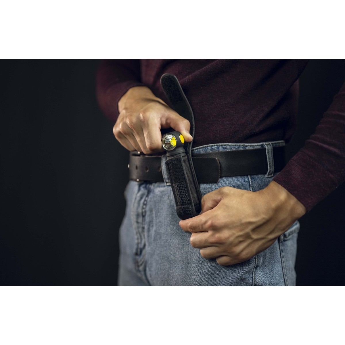 Мултиункционален челник-фенер Armytek Wizard C2 Pro Max LR студен ARMYTEK - изглед 12