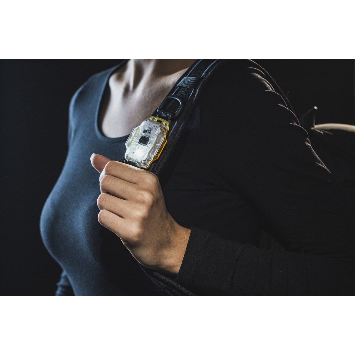 Мултифункционален челник-фенер Armytek Crystal син с допълнителна червена светлина 5 в 1 ARMYTEK - изглед 8 - Extreme-bg.com Мултифункционален челник-фенер Armytek Crystal син с допълнителна червена светлина 5 в 1 ARMYTEK - изглед 8
