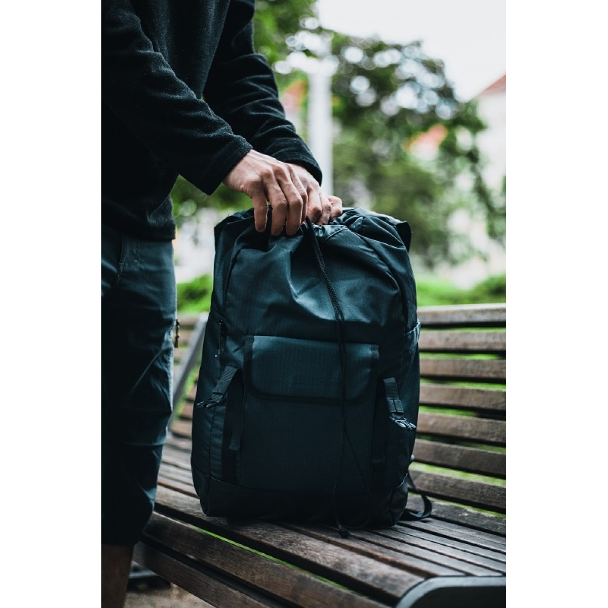 Раница за лаптоп Robber 25L black HUSKY - изглед 6 - Extreme-bg.com Раница за лаптоп Robber 25L black HUSKY - изглед 6