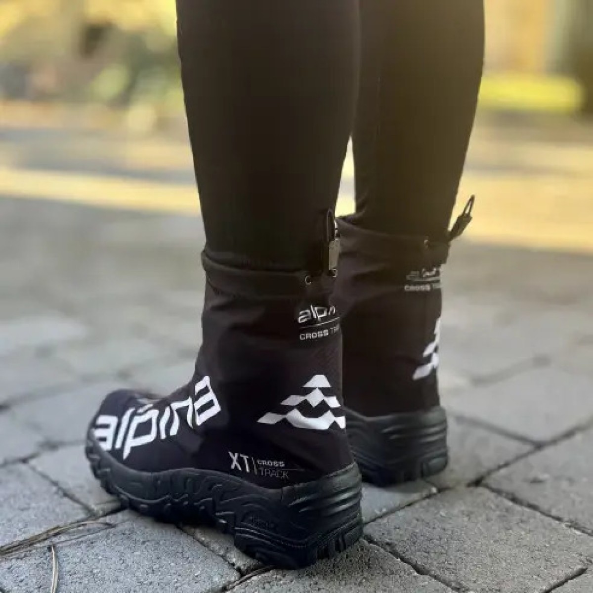 Xt Action BLK Олекотени зимни туристически обувки с THINSULATE ALPINA - изглед 3 - Extreme-bg.com Xt Action BLK Олекотени зимни туристически обувки с THINSULATE ALPINA - изглед 3