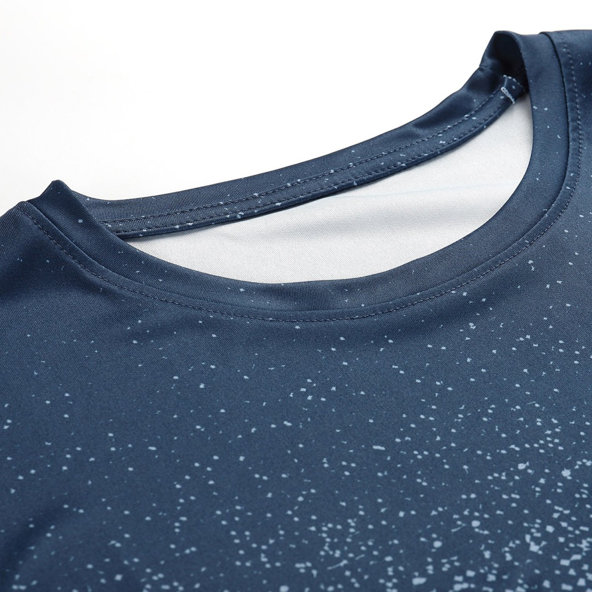 Мъжка функционална тениска Alpine Pro QUATR с Cool-Dry – Ефективно отвеждане на влагата и спортен комфорт ALPINE PRO - изглед 5 - Extreme-bg.com Мъжка функционална тениска Alpine Pro QUATR с Cool-Dry – Ефективно отвеждане на влагата и спортен комфорт ALPINE PRO - изглед 5