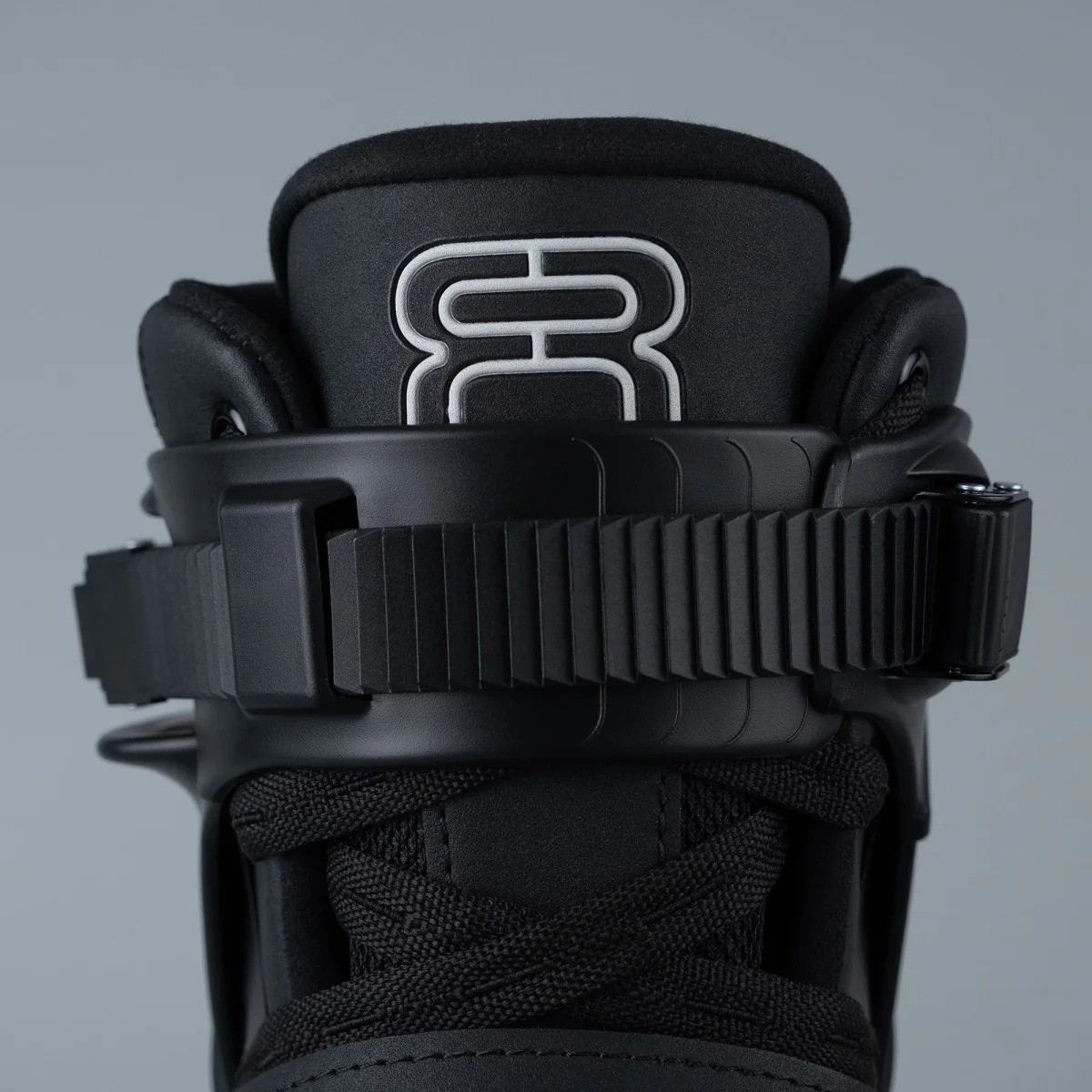 Ролери за Фристайл и Фрирайд FR Skates FRX 80 Black – Легендарна Здравина и Маневреност FR-SKATES - изглед 12 - Extreme-bg.com Ролери за Фристайл и Фрирайд FR Skates FRX 80 Black – Легендарна Здравина и Маневреност FR-SKATES - изглед 12