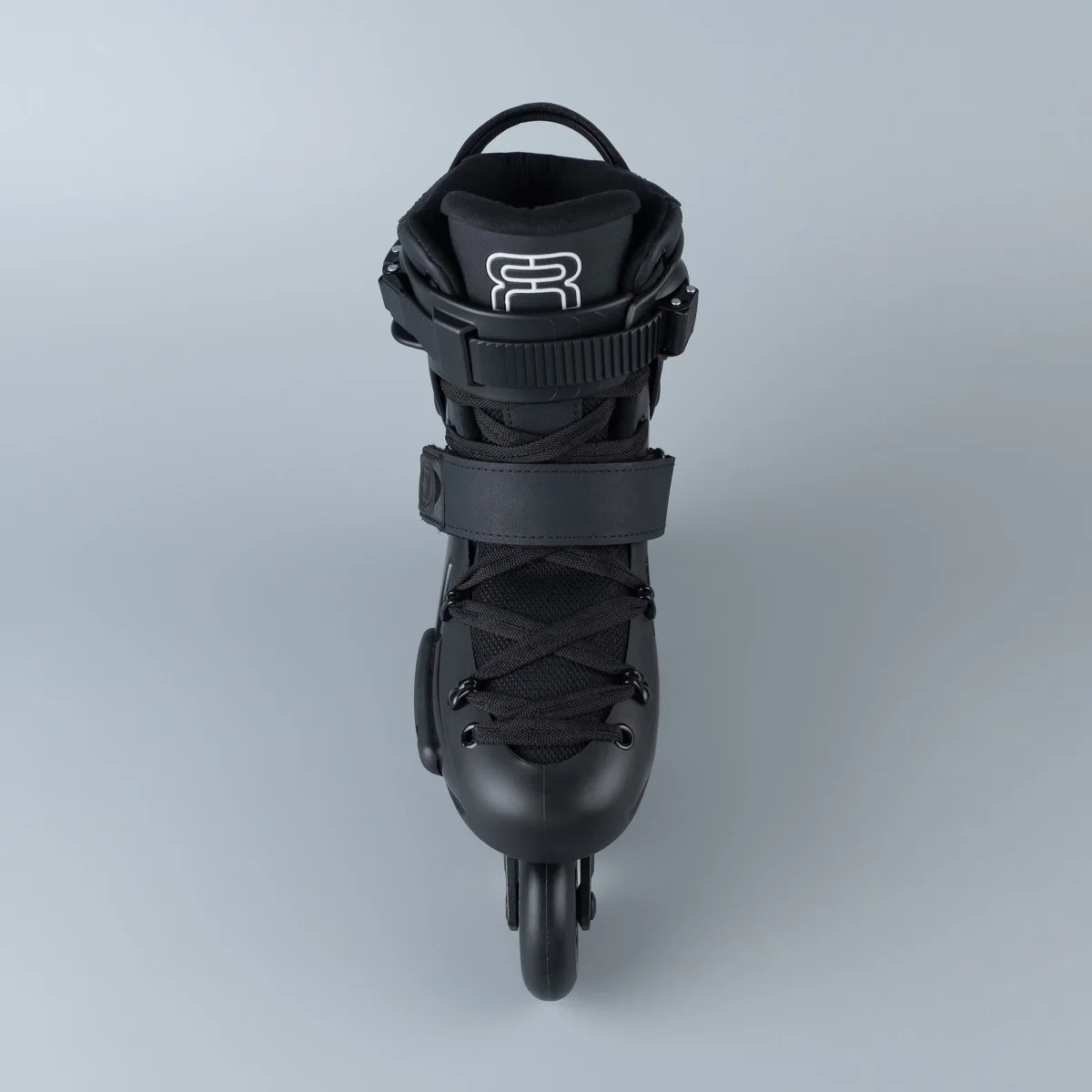 Ролери за Фристайл и Фрирайд FR Skates FRX 80 Black – Легендарна Здравина и Маневреност FR-SKATES - изглед 17 - Extreme-bg.com Ролери за Фристайл и Фрирайд FR Skates FRX 80 Black – Легендарна Здравина и Маневреност FR-SKATES - изглед 17