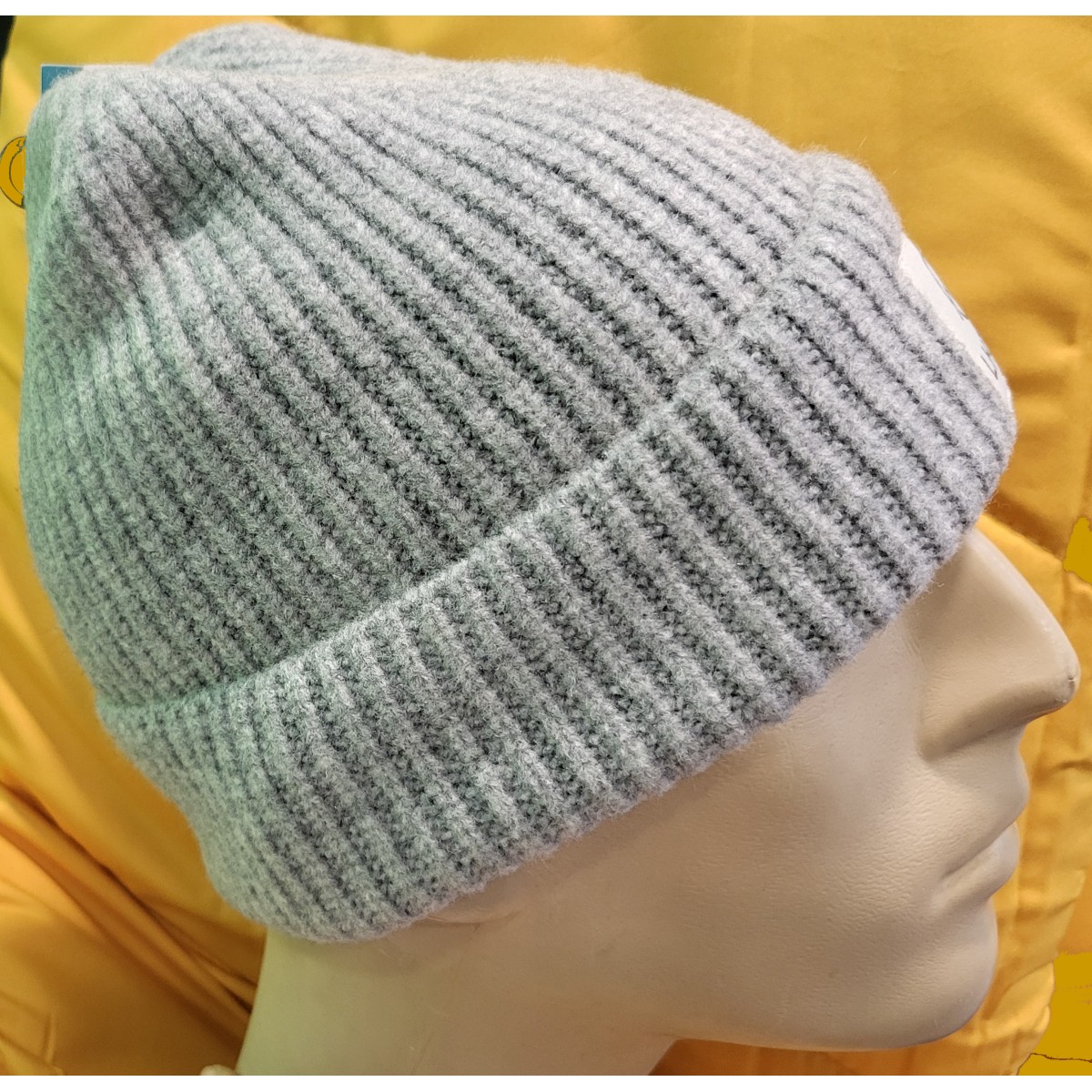 PIOU regular beanie with wool LHOTSE - view 2 - Extreme-bg.com PIOU regular beanie with wool LHOTSE - view 2
