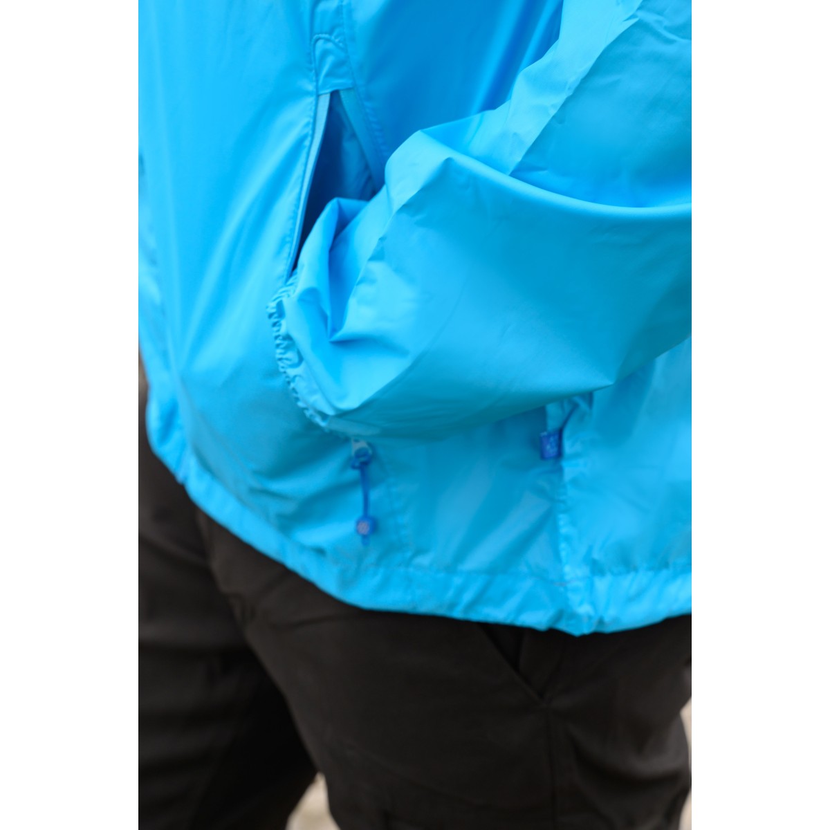 Яке водоустойчиво Mac in a Sac Origin 2 Adult Neon Blue N MAC IN A SAC - изглед 7 - Extreme-bg.com Яке водоустойчиво Mac in a Sac Origin 2 Adult Neon Blue N MAC IN A SAC - изглед 7