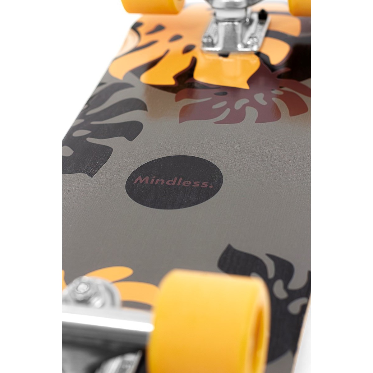 Круизер Скейтборд Mindless Oasis 32" – Стабилен и Маневрен Градски Круизер с Gen X Trucks MINDLESS - изглед 7 - Extreme-bg.com Круизер Скейтборд Mindless Oasis 32" – Стабилен и Маневрен Градски Круизер с Gen X Trucks MINDLESS - изглед 7