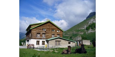 Как да стигнем до хижа Рай: маршрути и подготовка?