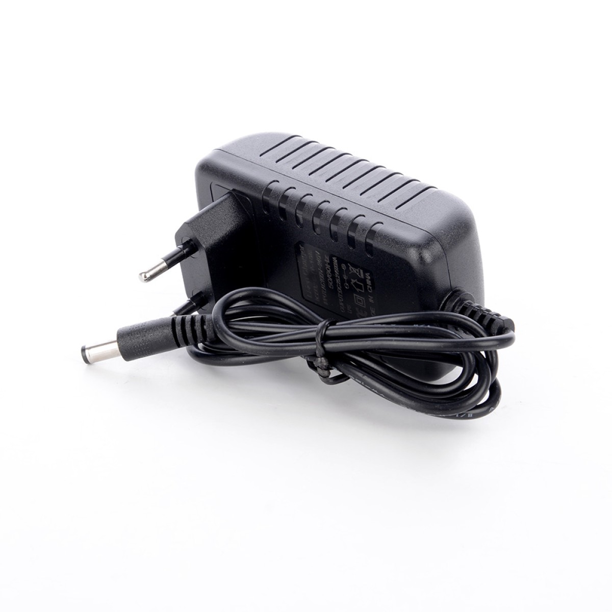 Зарядно 29.4V 0,6A - за електрическа тротинетка UX2 TEMPISH - изглед 4 - Extreme-bg.com Зарядно 29.4V 0,6A - за електрическа тротинетка UX2 TEMPISH - изглед 4