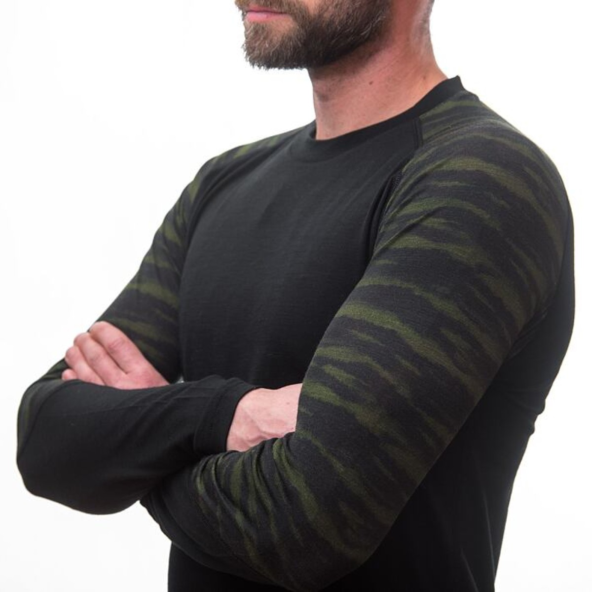 Мъжка мерино блуза IMPRESS BLK/BATIK SENSOR - изглед 6 - Extreme-bg.com Мъжка мерино блуза IMPRESS BLK/BATIK SENSOR - изглед 6