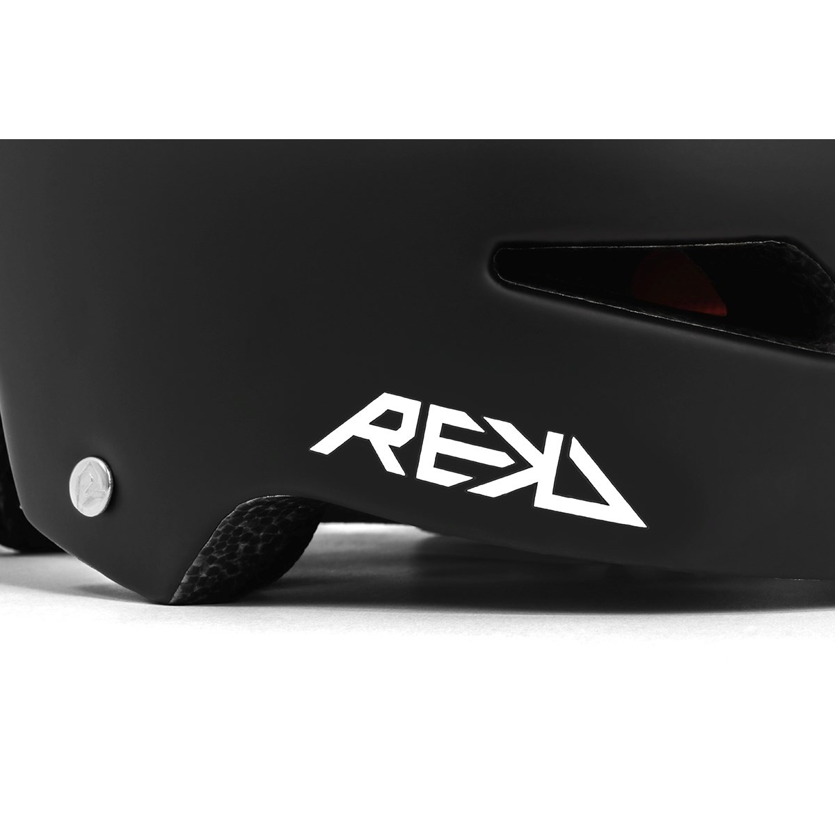 Юношеска каска REKD Ultralight In-mold REKD - изглед 11 - Extreme-bg.com Юношеска каска REKD Ultralight In-mold REKD - изглед 11